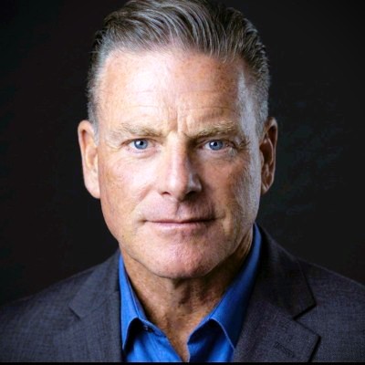 Lee C. Stonehouse